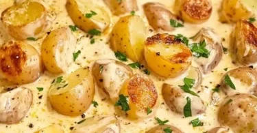 Kartoffeln in Knoblauch-Sahnesauce: Cremiger Genuss für jeden Tag Kartoffeln in Knoblauch-Sahnesauce: Cremiger Genuss für jeden Tag